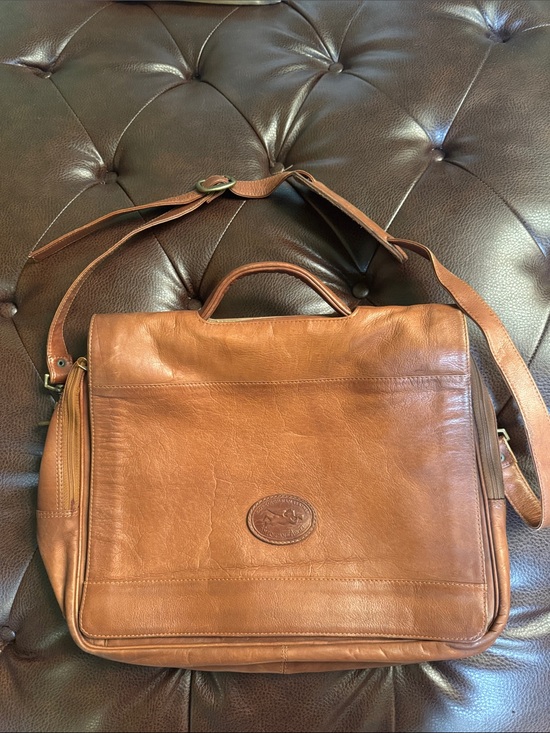 American Angel Handbags - Women’s Leather Book/Messenger Bag in Brown - Classic Carry